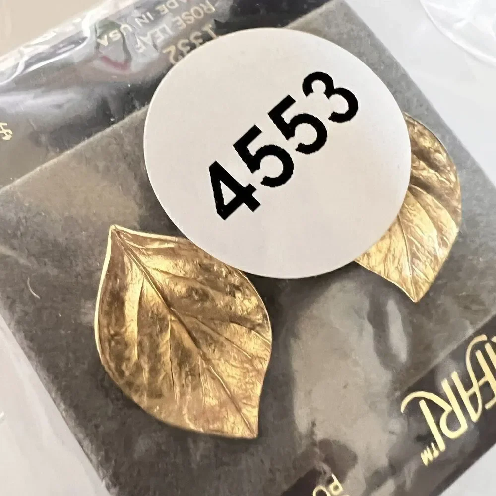 Vintage Trifari Rose Leaf Brushed Gold Tone Earrings Leaves Stud Pierced 4553